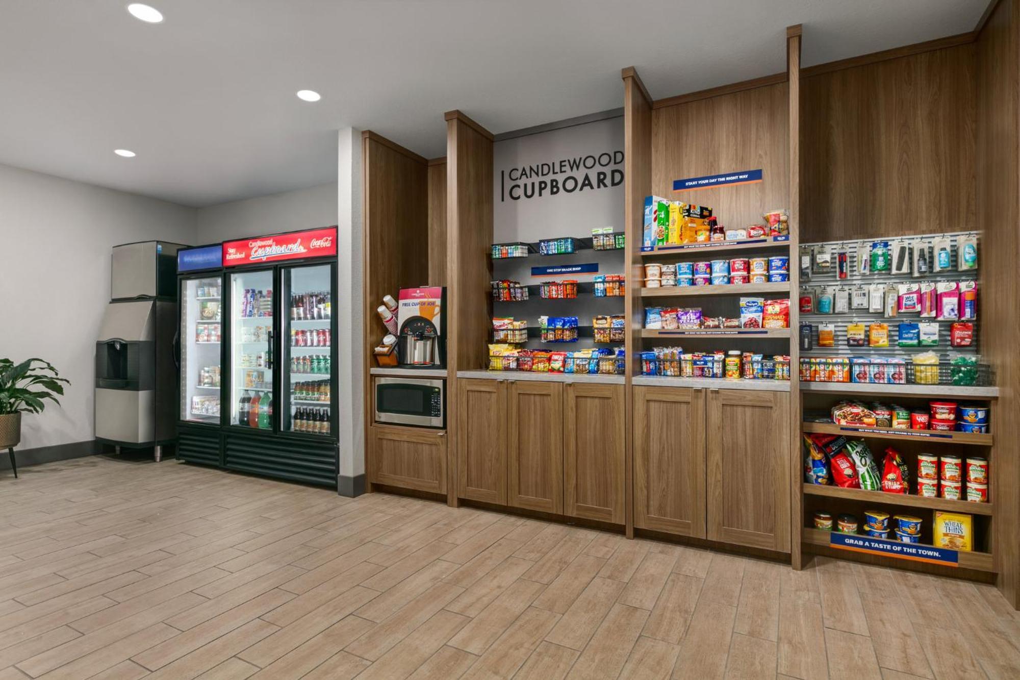 Candlewood Suites Columbus North, An Ihg Hotel Экстерьер фото